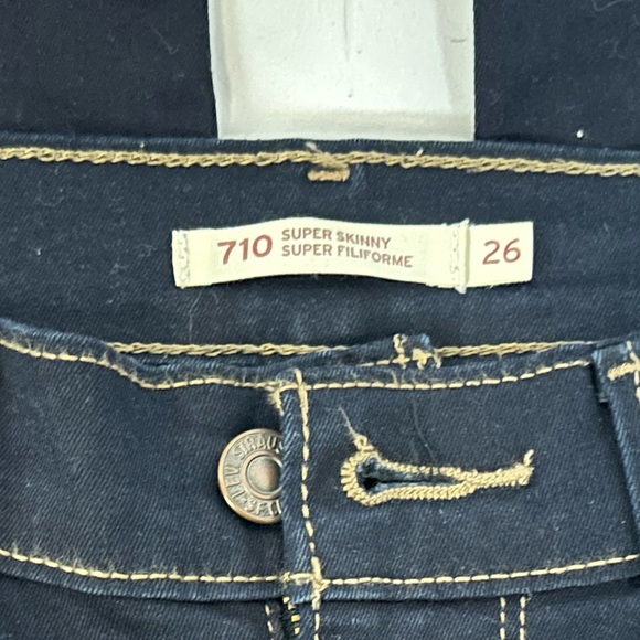 Brand new Levis 710 super skinny - Picture 3 of 3